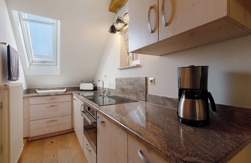 Haslach im Kinzigtal Apartment | Apartment 'Ferienwohnung 2' with Mountain View, Shared Terrace and Wi-Fi