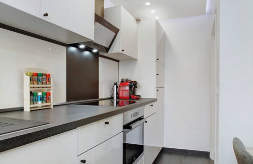 Neuburg Apartment | Apartment 'Neuburg 8 - New' with Balcony and Wi-Fi