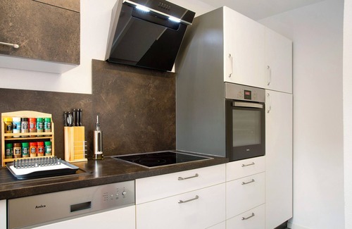 Neuburg Apartment | Apartment 'Neuburg 6 - New' with Balcony and Wi-Fi