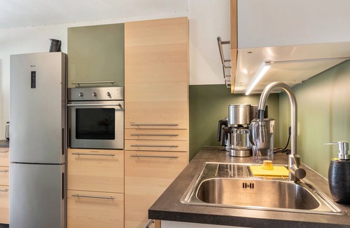 Werben Apartment | Apartment 'Der Flusshof, Scheunenwohnung' with Shared Terrace, Shared Garden and Wi-Fi