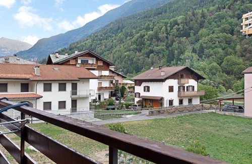 Grosio Apartment | Apartment "Dietro l'angolo" with Mountain View, Terrace & Wi-Fi