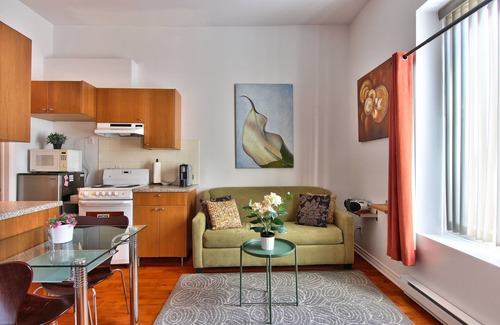 Quartier des Spectacles Apartment | Apartment downtown Montreal #4H