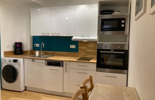 Mont-Dore Apartment | Apartment DRC heart comfort station, WIFI, free parking 15 meters