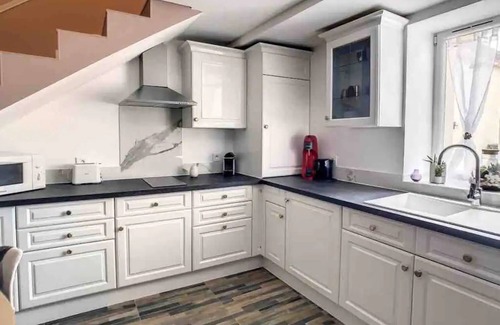 Petit Moisenay Apartment | Apartment 'Duplex' with Shared Terrace and Wi-Fi