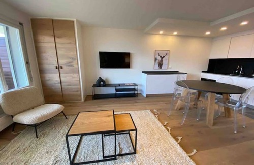 Randogne Apartment | Apartment Elysée 4 Crans Montana Switzerland. Ski, hike, golf, sun, lakes