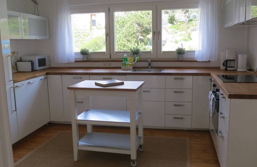 Ueberlingen Apartment | Apartment Emilia - family-friendly, with garden & parking, top location