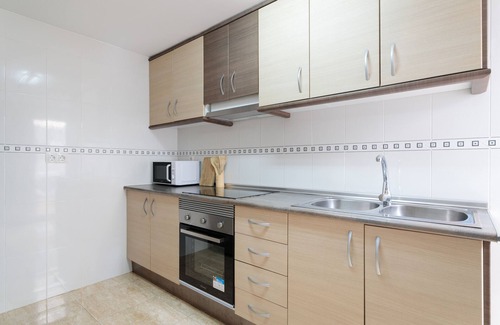 Sant Blai Apartment | Apartment 'En El Corazón Alicantino' with Balcony and Wi-Fi