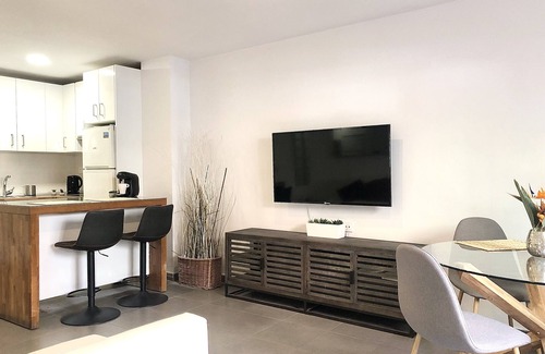 Ciudad Jardin Apartment | Apartment-Ensuite with Shower-City view