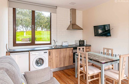 Llamigo Apartment | Apartment with mountain views. Deer