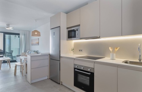 Zahara de los Atunes Apartment | Apartment 'Palacio De Pilas 30' with Shared Pool, Wi-Fi and Air Conditioning