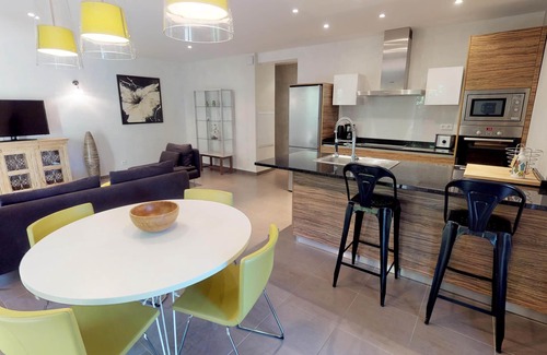 Calvi Apartment | Apartment-F3 80m²-Ensuite-Apartment-Terrace