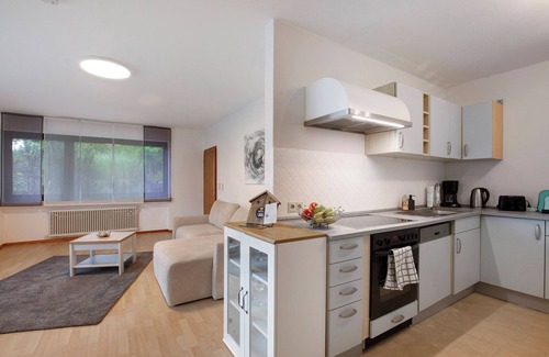 Windeck Apartment | Apartment 'Ferienwohnung Klosterberg' with Private Terrace, Private Garden and Wi-Fi