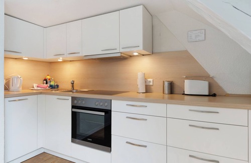 Gluecksburg Apartment | Apartment 'Ferienwohnung Aerö' with Shared Garden and Wi-Fi