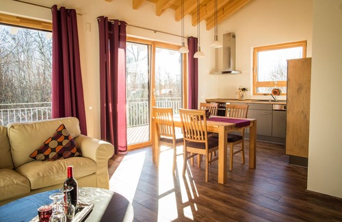 Dormettingen Apartment | Apartment 'Ferienwohnung Lindenhof' with Shared Garden, Balcony and Wi-Fi