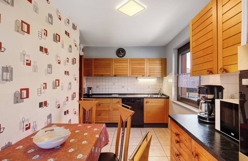 Messstetten Apartment | Apartment 'Ferienwohnung Eleonore' with Shared Terrace, Shared Garden and Wi-Fi