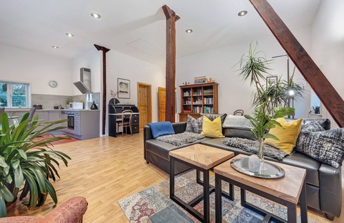 Duckerswisch Apartment | Apartment 'Ferienwohnung Varga Schafstedt' with Private Terrace, Shared Garden and Wi-Fi