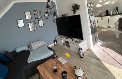 Etzenrot Apartment | Apartment 'Ferienwohnung Vogelnest' with Balcony and Wi-Fi