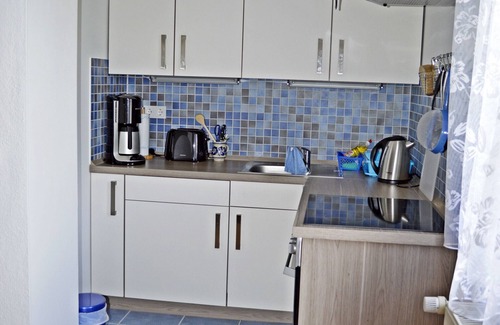 Bahnhofsvorstadt Apartment | Apartment 'Ferienwohnung Am Hirtenplatz' with Shared Terrace and Wi-Fi