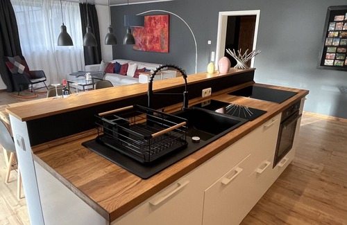 Krombach Apartment | Apartment 'Ferienwohnung Ricke' with Private Terrace and Wi-Fi
