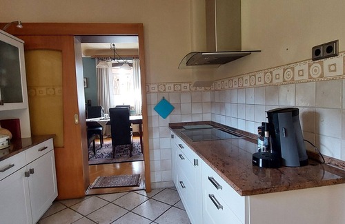 Rhein-Erft-Kreis District Apartment | Apartment 'Fewo Haus Cäcilia' with Wi-Fi