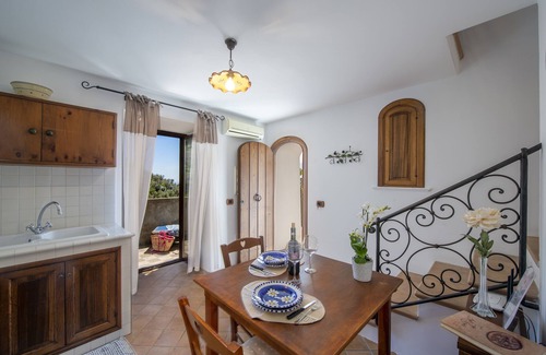 Montepertuso Apartment | Apartment for 2 people in the hills of Positano, with small balcony overlooking the sea