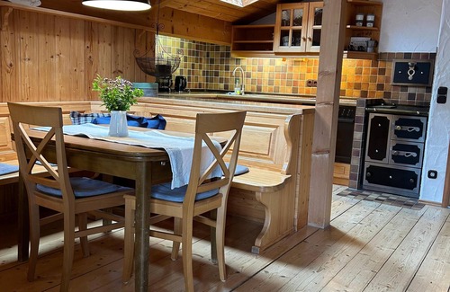 Schleching Apartment | Apartment for 3pers. 60 sqm, living room/kitchen, bedroom, shower/WC, WLAN
