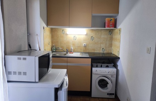 Argeles Plage Apartment | Apartment for 5 with Pool, Tennis, Parking - 500m from Beach
