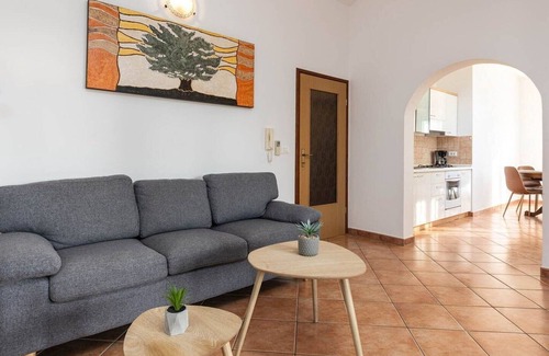 Cervar Apartment | Apartment for 5 persons, 200m from the beach, pool and garden for shared use