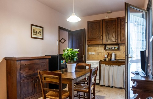Grosseto Apartment | Apartment 'Forasacco Rosso' with Private Terrace, Wi-Fi and Air Conditioning