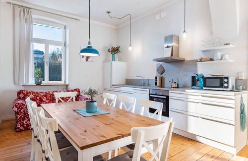 Bad Rappenau Apartment | Apartment 'Freunde Wg' with Shared Garden and Wi-Fi