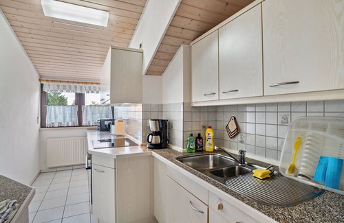 Neunkirchen Apartment | Apartment 'Gästehaus Marlies - Wohnung B' with Private Terrace