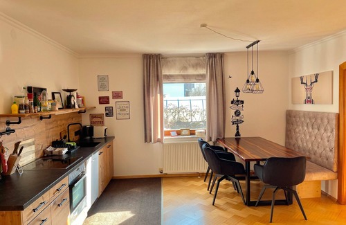 Leibsdorf Apartment | Apartment 'Gemütliche Wohnung Nähe Klagenfurt' with Private Terrace, Private Garden and Wi-Fi