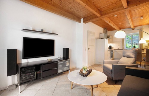 Treia Apartment | Apartment 'Green Oasis Ferienwohnung' with Shared Terrace, Shared Garden and Wi-Fi