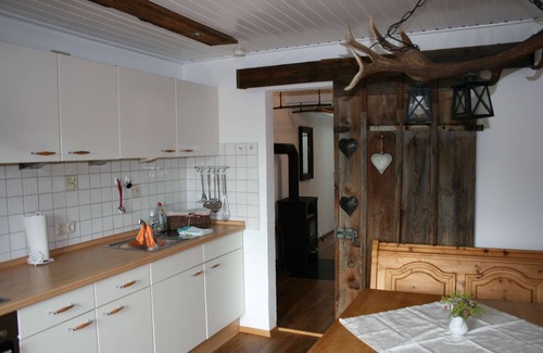 Staudach-Egerndach Apartment | Apartment hayloft 100 sqm, 1-5 persons, 2 sep. Bedroom, WLAN, Balcony
