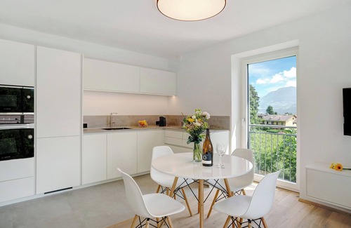 Magre sulla Strada del Vino House | Apartment "Haus Weinblick 5" with Mountain View, Garden & Wi-Fi