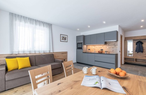 Villnoss Apartment | Apartment- Holiday apartment with own garden and wonderful view.