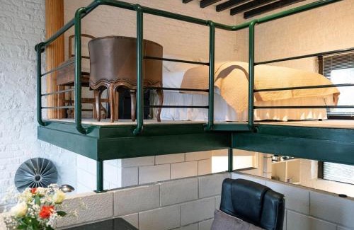 Chiswick Riverside Apartment | Apartment Holly Lodge Coach House by Interhome