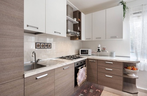 Ghiaia Apartment | Apartment 'Home Sweet Home' with Mountain View, Private Terrace and Wi-Fi