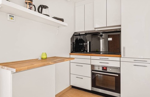 Sandviken Apartment | Apartment hotel - Smart TV and Roof terrace