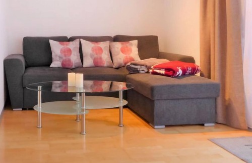 Taesch Apartment | Apartment Hubertusheim in Täsch - 2 persons, 1 bedrooms