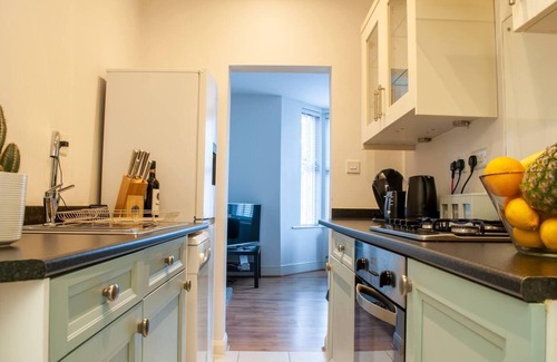 Kempston Apartment | Apartment Ideal for Hospital by Nest Stays