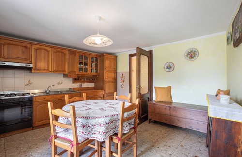 Aymavilles Apartment | Apartment 'Il Borgo' with Mountain View, Private Terrace and Wi-Fi