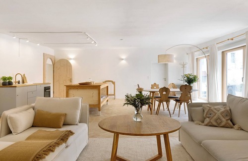 Rosenfeld Apartment | Apartment 'Im Gräbele' with Private Terrace, Private Garden and Wi-Fi