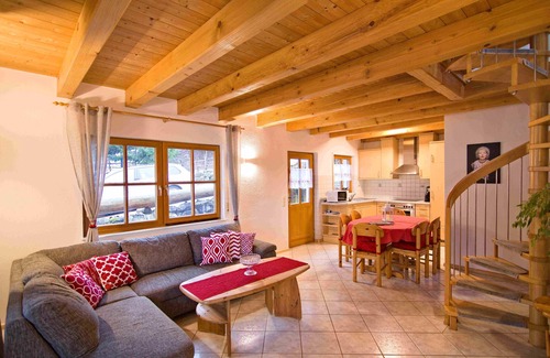 Seelbach Apartment | Apartment 'Im Häusle, 80qm' with Mountain View, Shared Garden and Wi-Fi