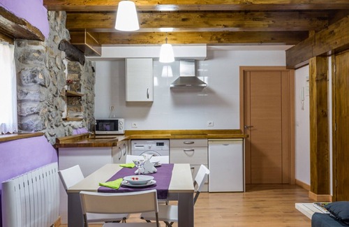 Ampuero Apartment | Apartment in a rural setting near the beach of Laredo 1