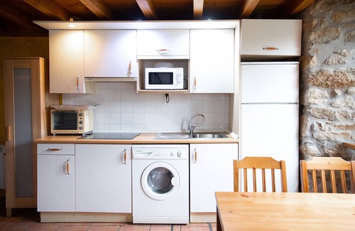 Alsasua Apartment | Apartment in Alsasua with Shared Pool, Garden, and Barbecue