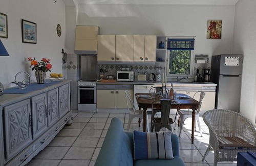 Plage d'Argeles Apartment | Apartment in Catalan mas with air conditioning and WiFi