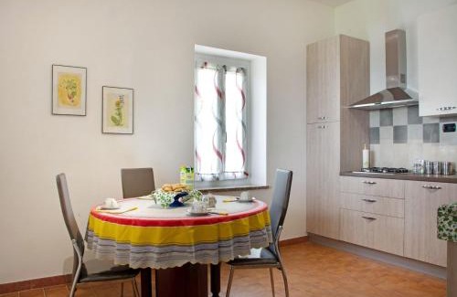 Moncucco Torinese House | Apartment in Casale with Panoramic Vineyard Views, cleaning included