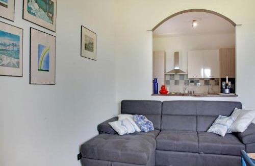 Moncucco Torinese House | Apartment in Casale with Panoramic Vineyard Views