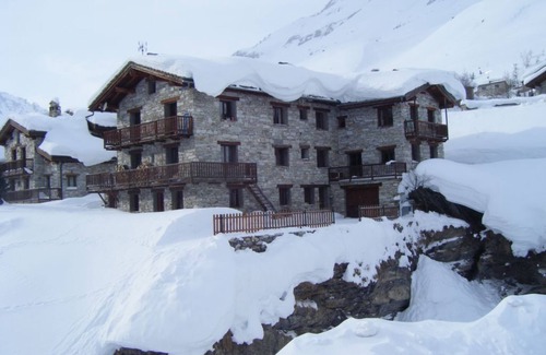 Le Fornet Apartment | Apartment in chalet at the foot of the slopes of Val d'Isère